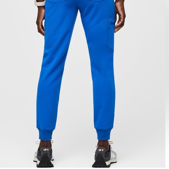 Figs - Picture 2 of 3